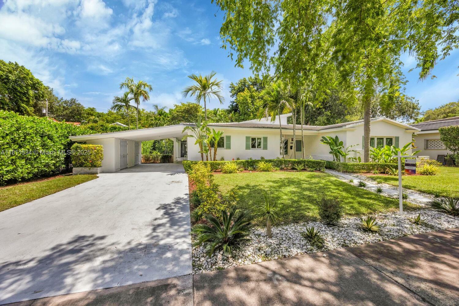 Property Photo: 1535 Trevino Ave FL 33134