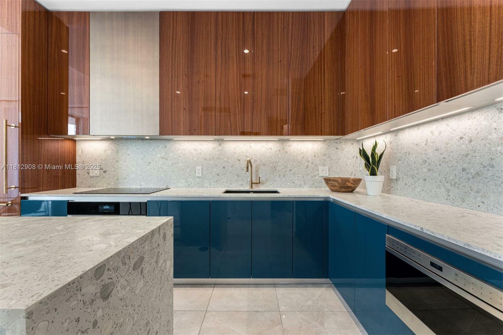 Property Photo: 2655 S Bayshore Dr 1106 FL 33133