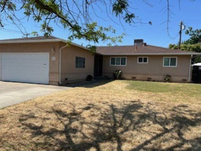 Property Photo: 529 W Iris Avenue CA 95210
