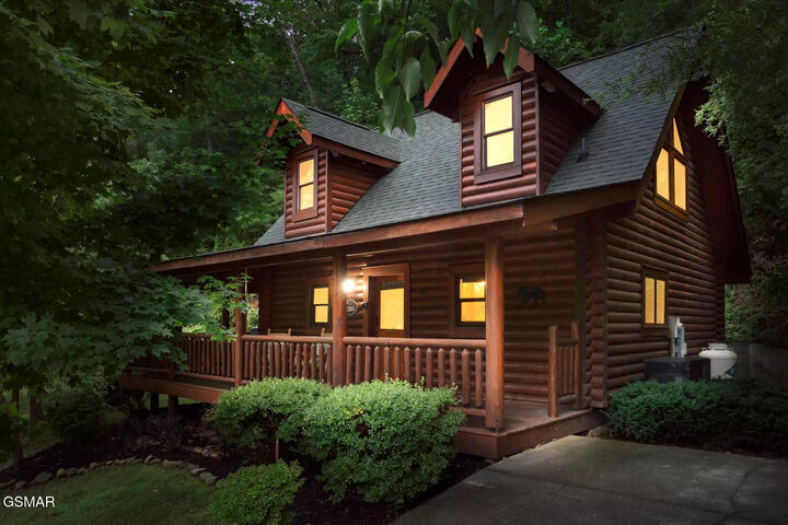 3205 Smoky Ridge Way  Sevierville TN 37862 photo