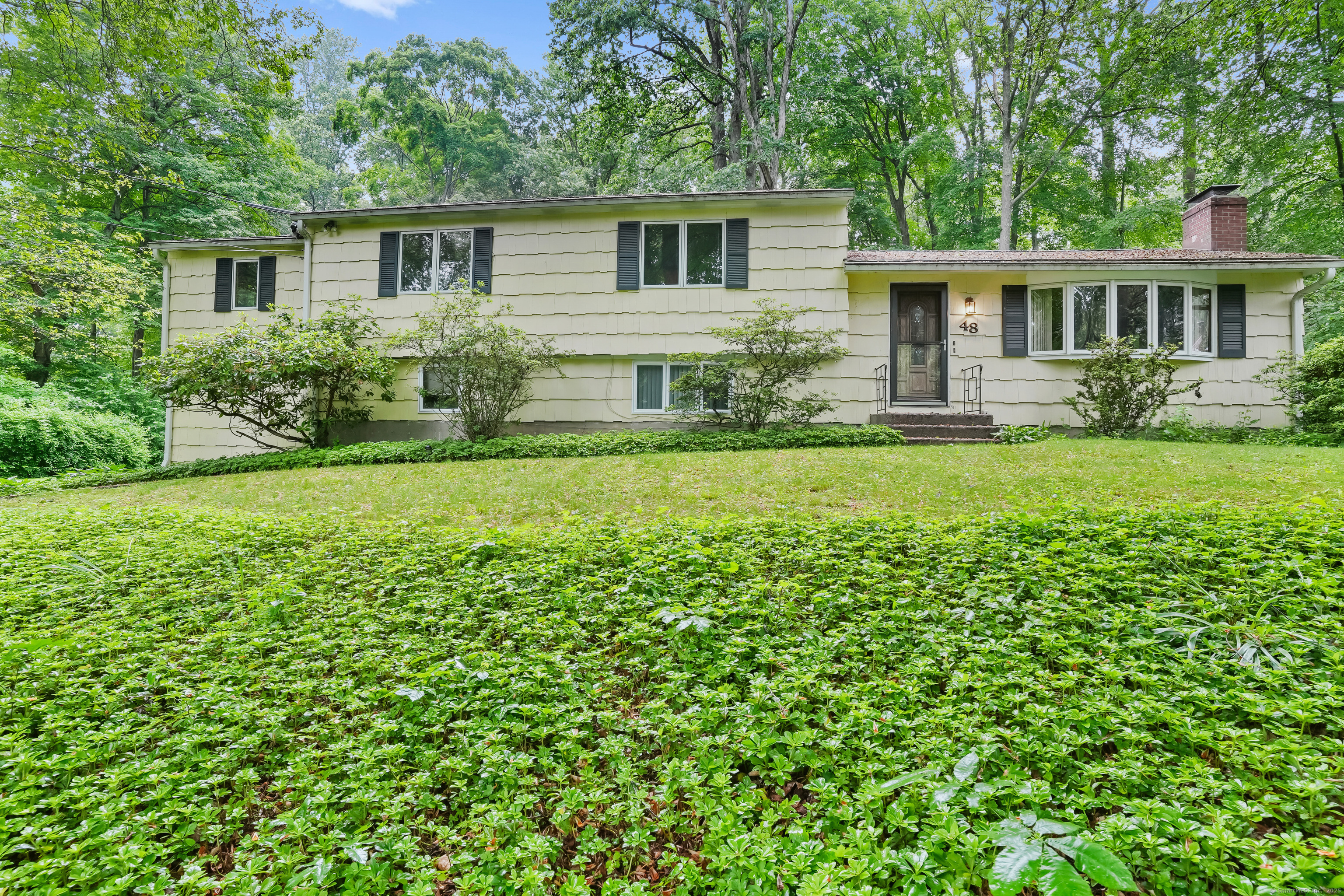 Property Photo: 48 Crestwood Road CT 06468