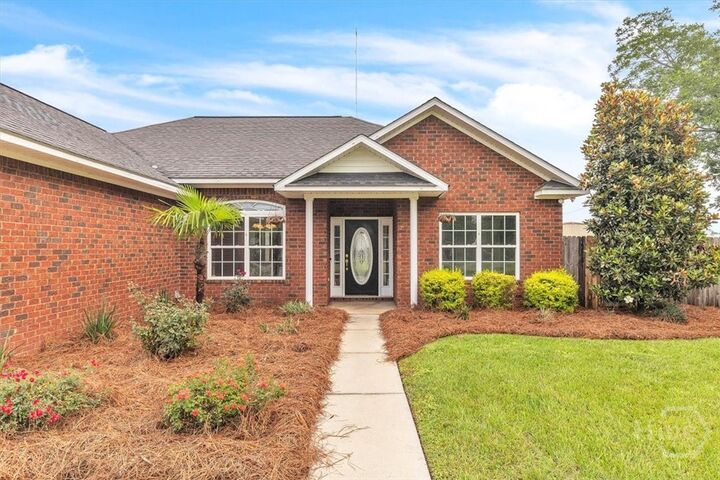 Property Photo:  1212 E Barnard Street  GA 30427
