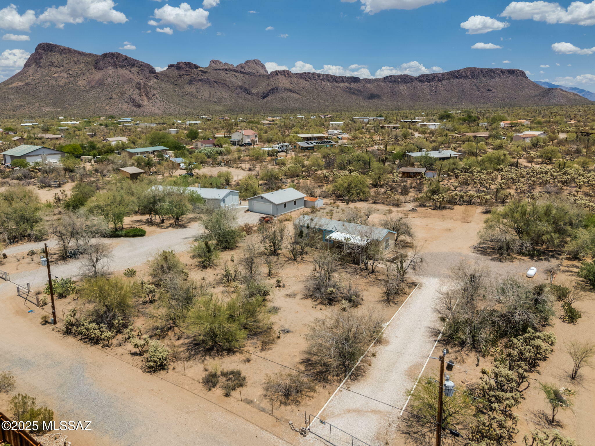 Property Photo: 6610 N Dimitri Lane AZ 85743