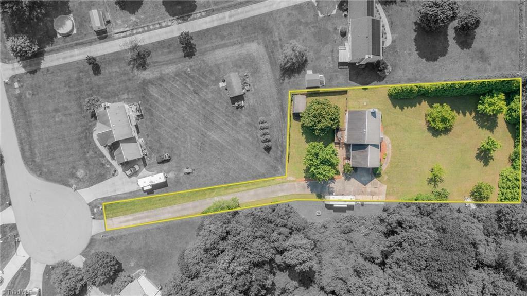 Property Photo: 131 Hickory Creek Court NC 27107