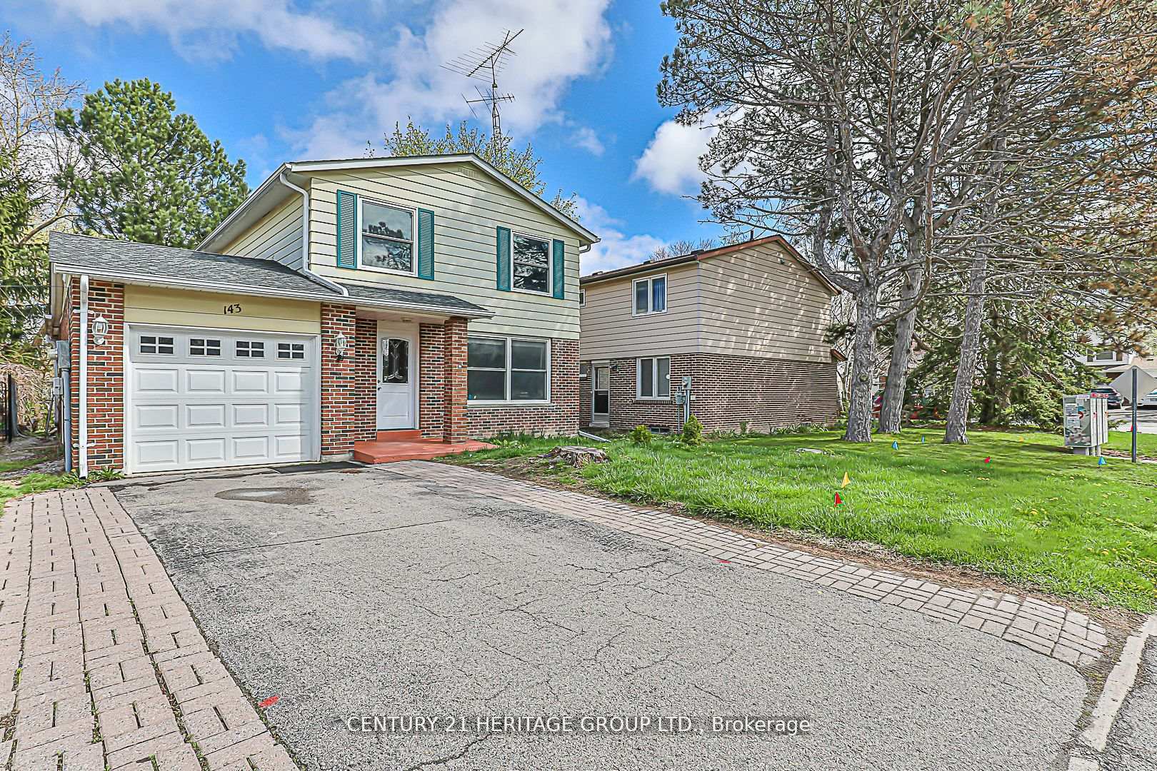 Property Photo:  143 Beswick Drive Main &Amp Second Fl  ON L3Y 1E8 