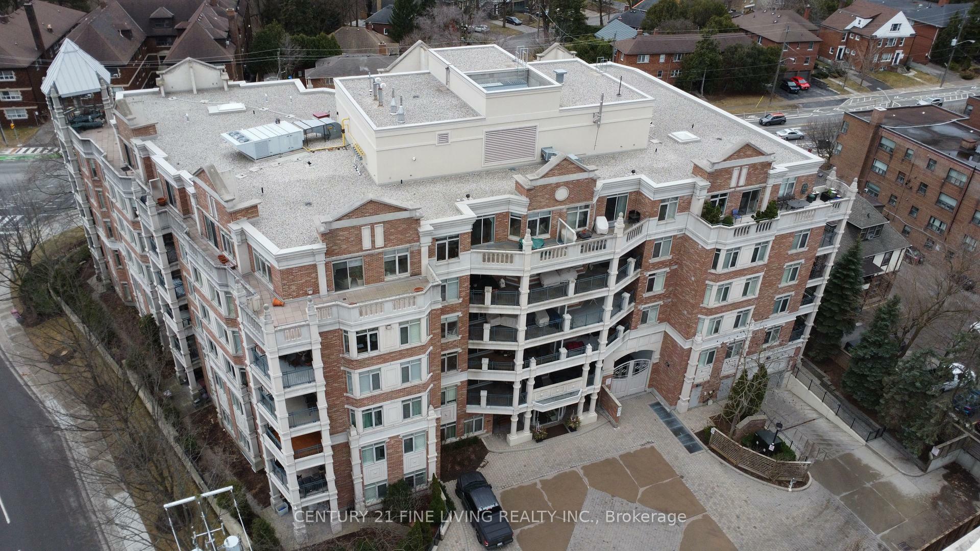 Property Photo: 10 Old Mill Trail E ON M8X 2Y9