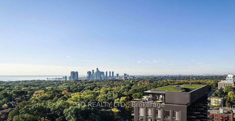 Property Photo:  1660 Bloor Street W 203  ON M6P 1A8 