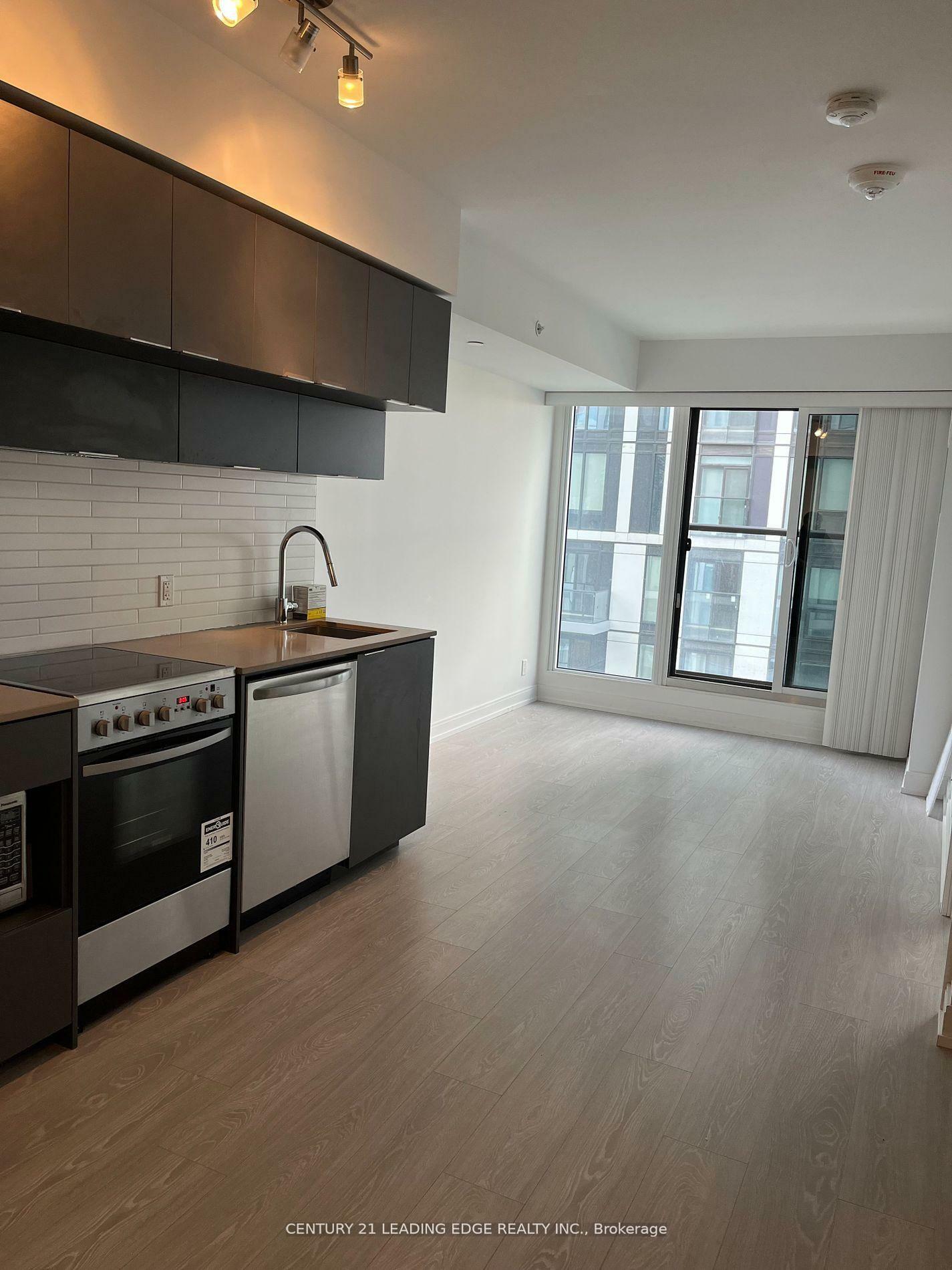 Property Photo: 181 Dundas Street E 2801 ON M5A 1Z4