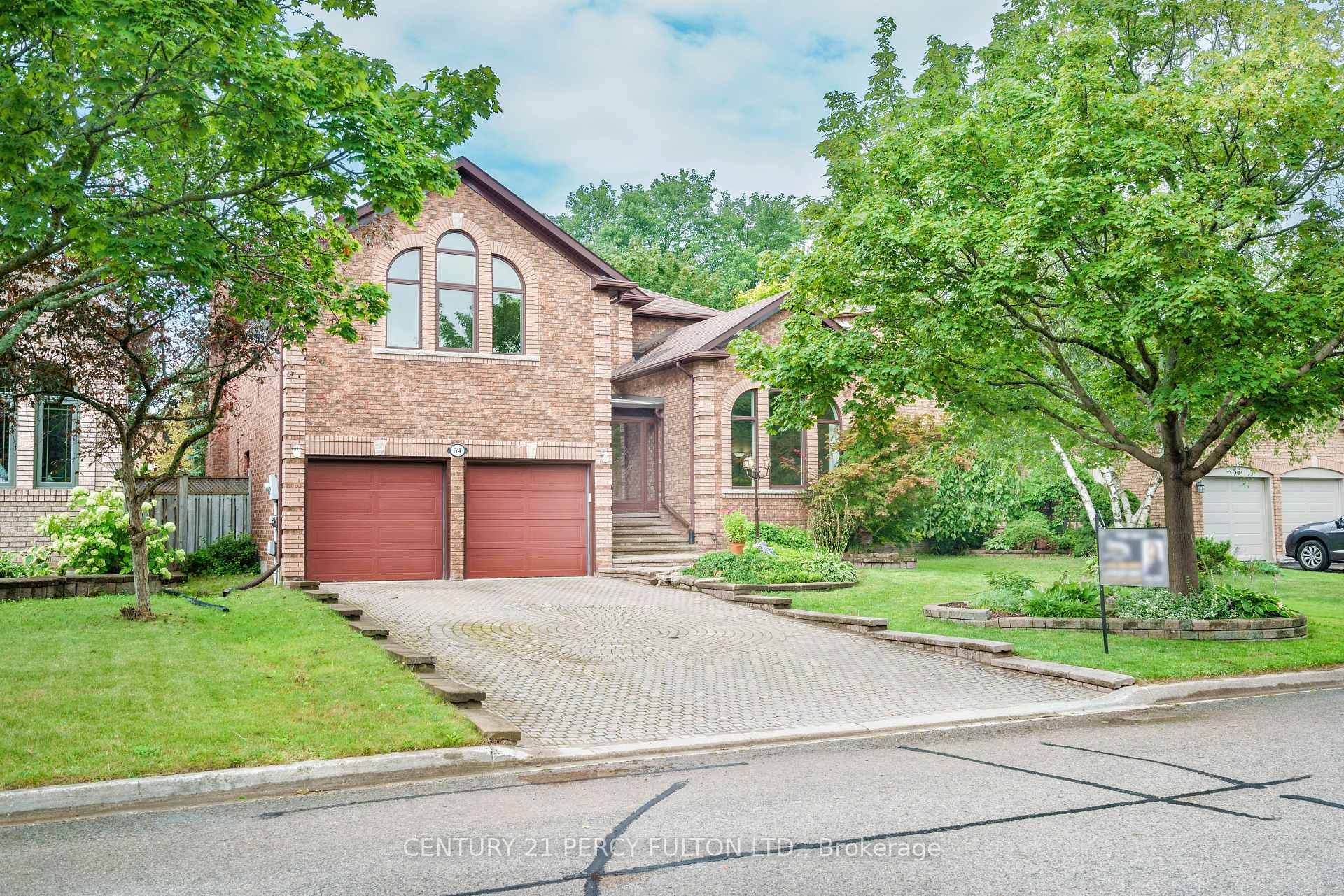 Property Photo:  54 Cityview Circle  ON L4N 7V1 