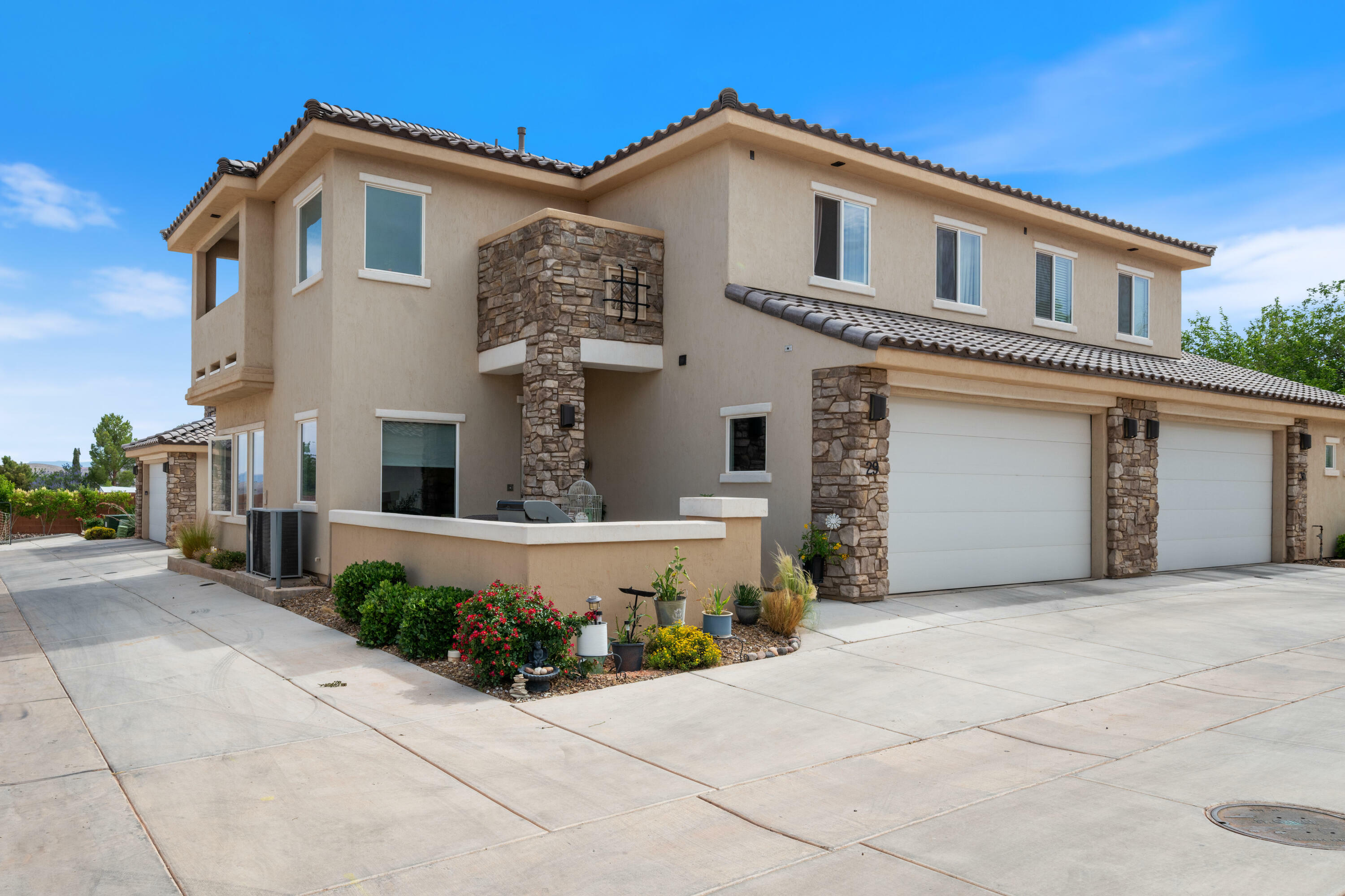 Property Photo: 140 W Center St 29 UT 84738