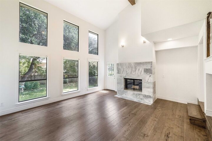 Property Photo: 10703 Keystone Bend TX 78750