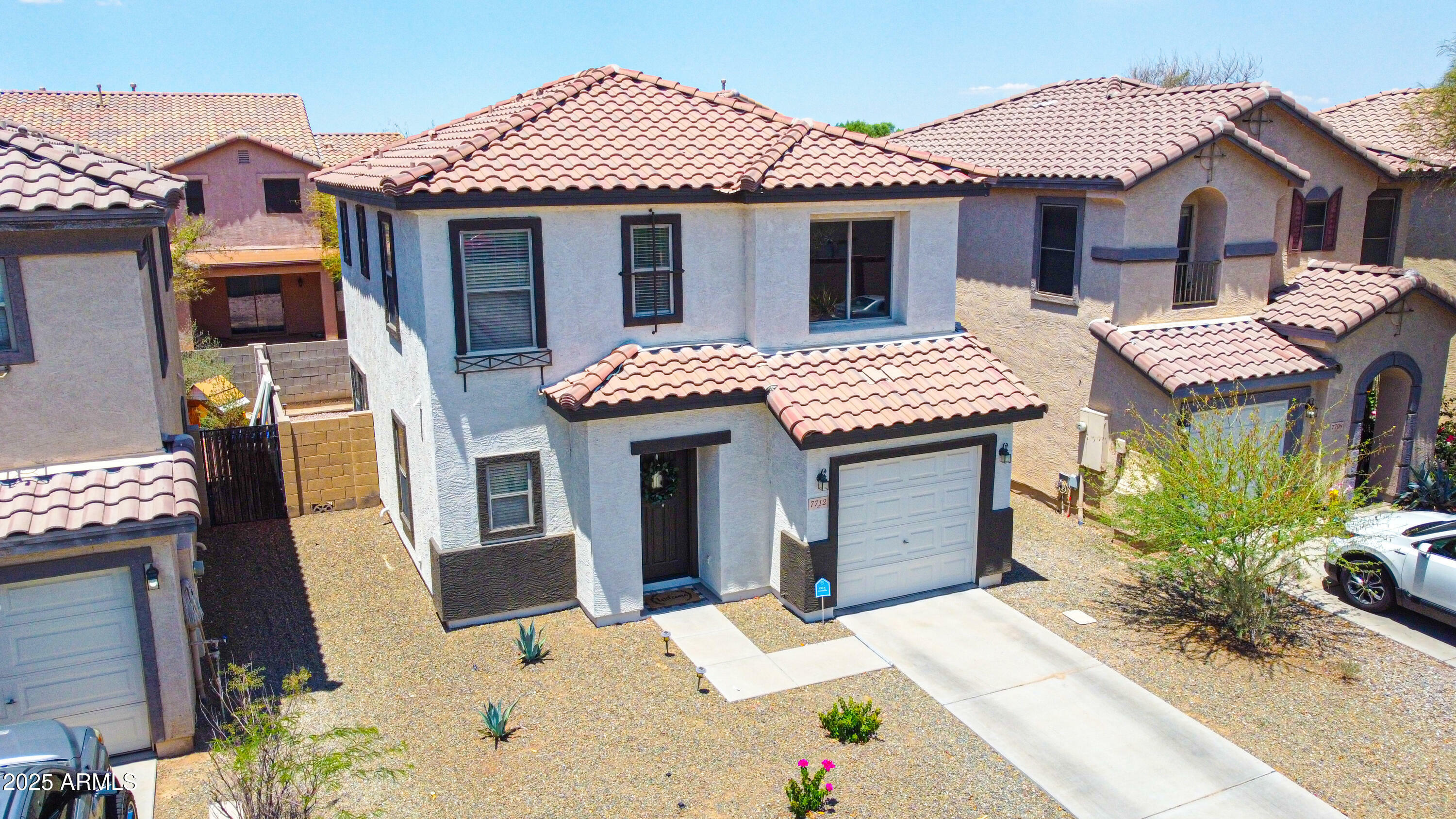 Property Photo: 7712 S 64th Lane AZ 85339