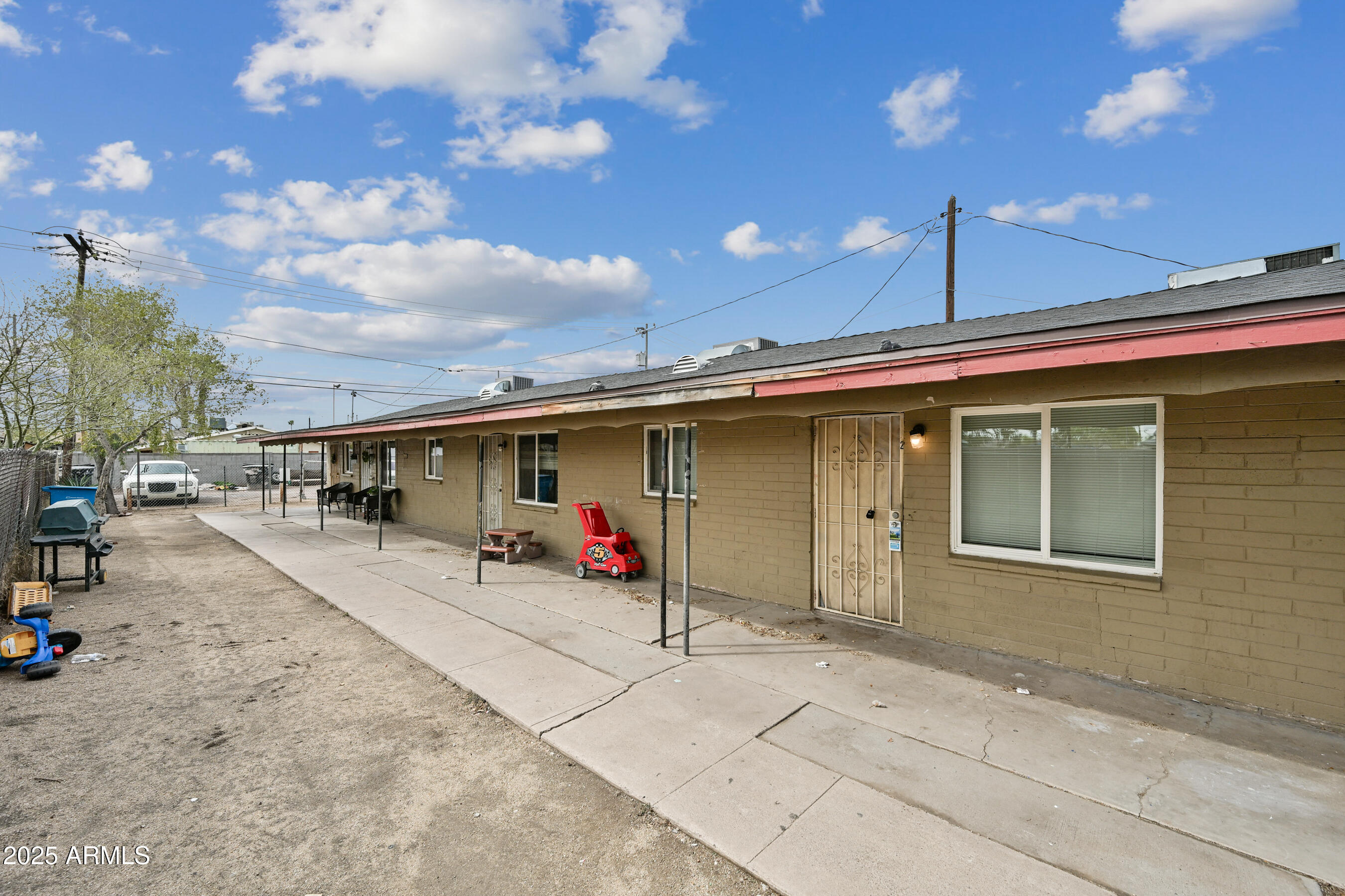2237 E Taylor Street  Phoenix AZ 85006 photo