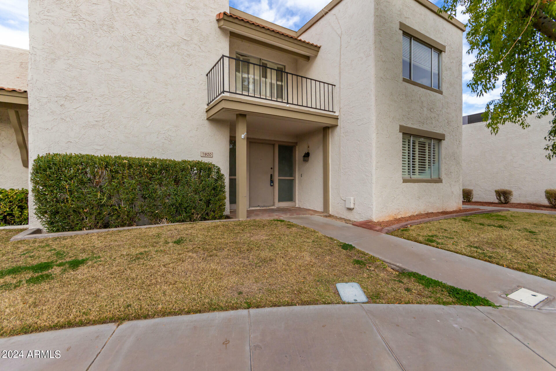 Property Photo: 7820 E Vernon Avenue AZ 85257