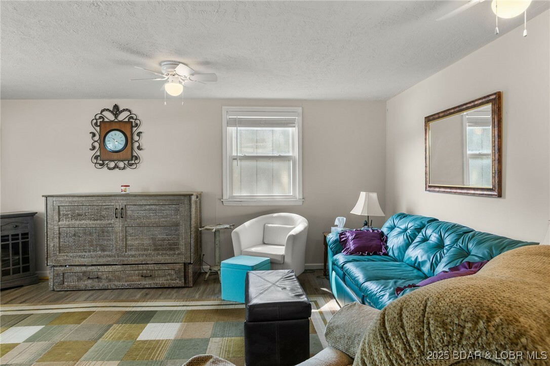 Property Photo: 1585 Lick Creek Road MO 65326