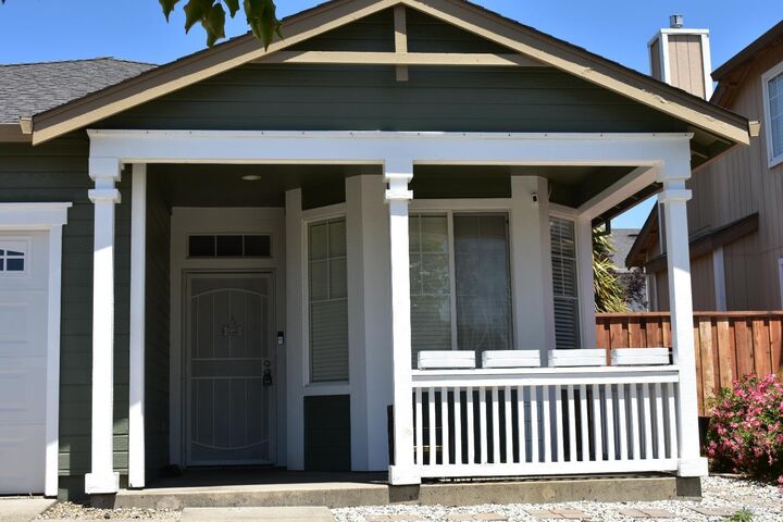 Property Photo:  2507 Winterhaven Avenue  CA 95404 