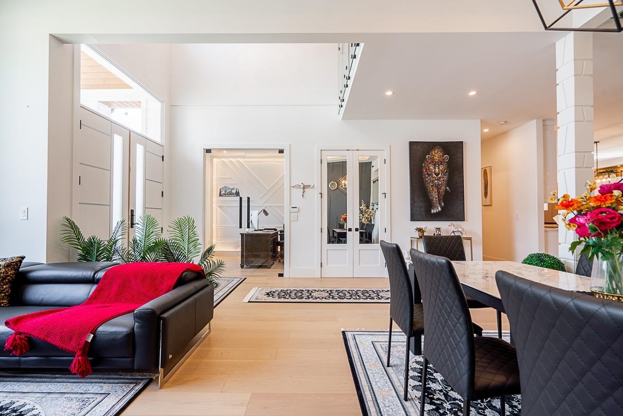 Property Photo:  19648 31A Avenue  BC V2Z 0B2 