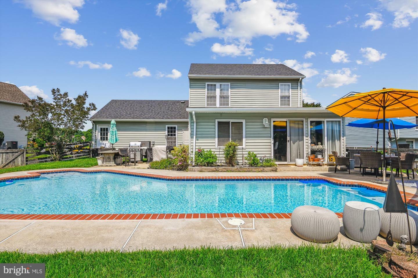 Property Photo: 7138 Olivia Road MD 21220