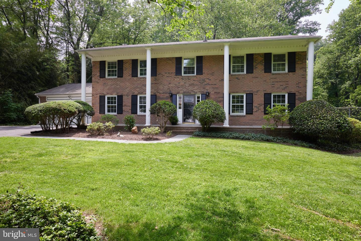7811 Charleston Drive  Bethesda MD 20817 photo