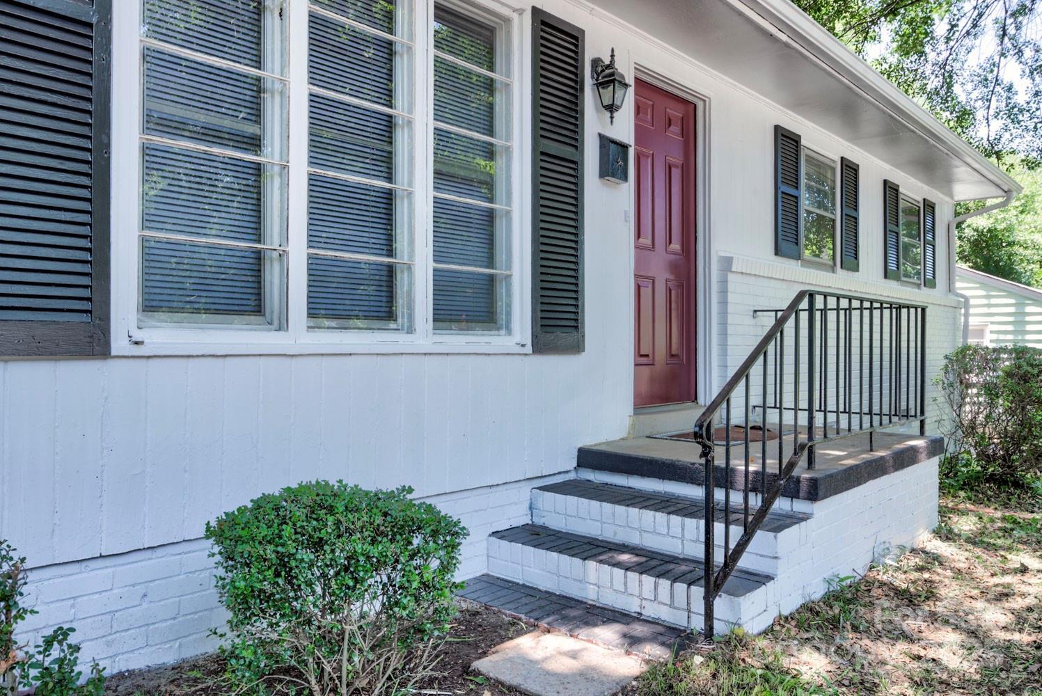 Property Photo:  828 Williams Street  NC 28052 