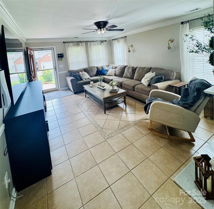 Property Photo: 7918 Boars Head Court NC 28214