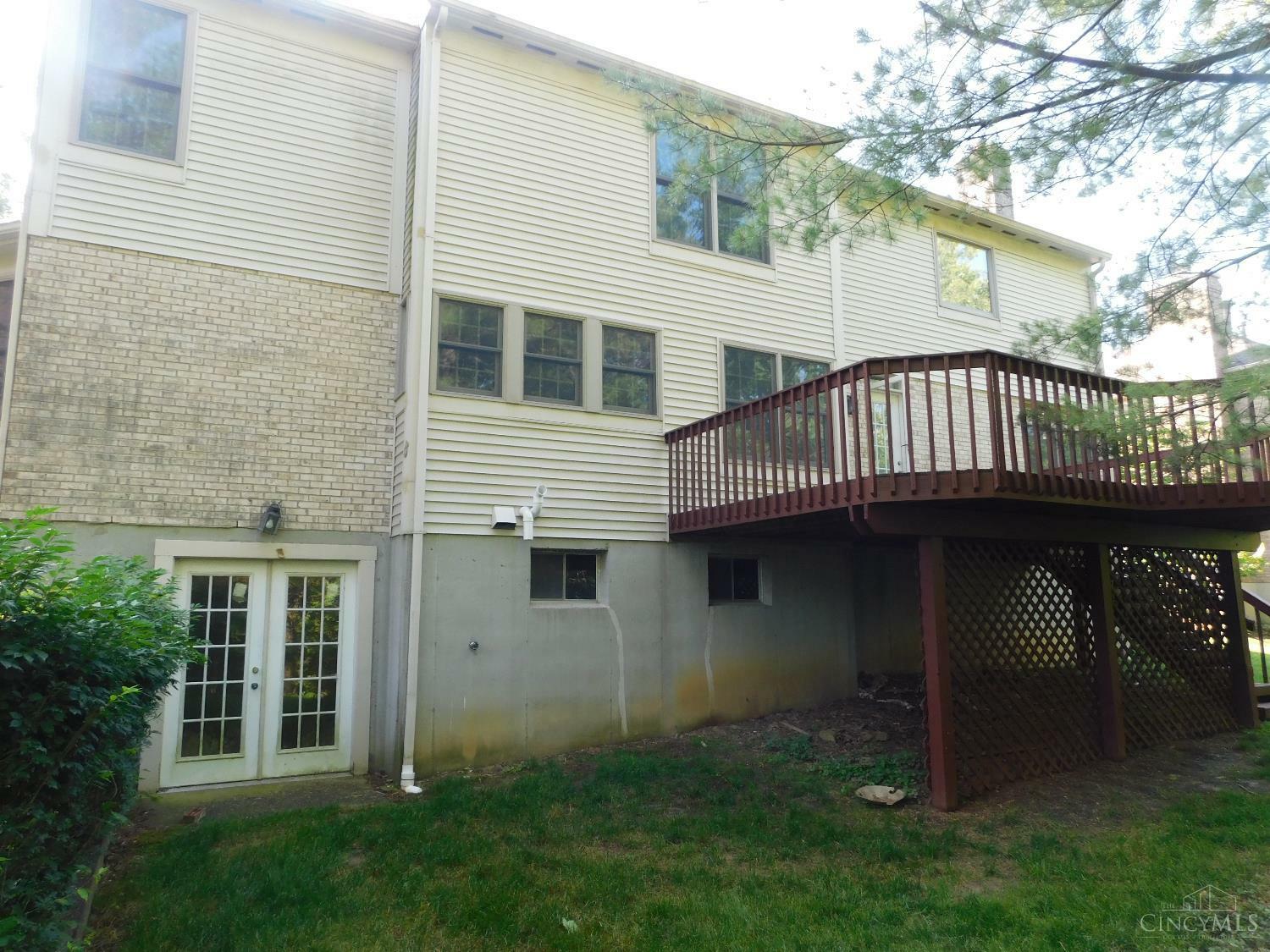 Property Photo: 137 Churchill Court OH 45140