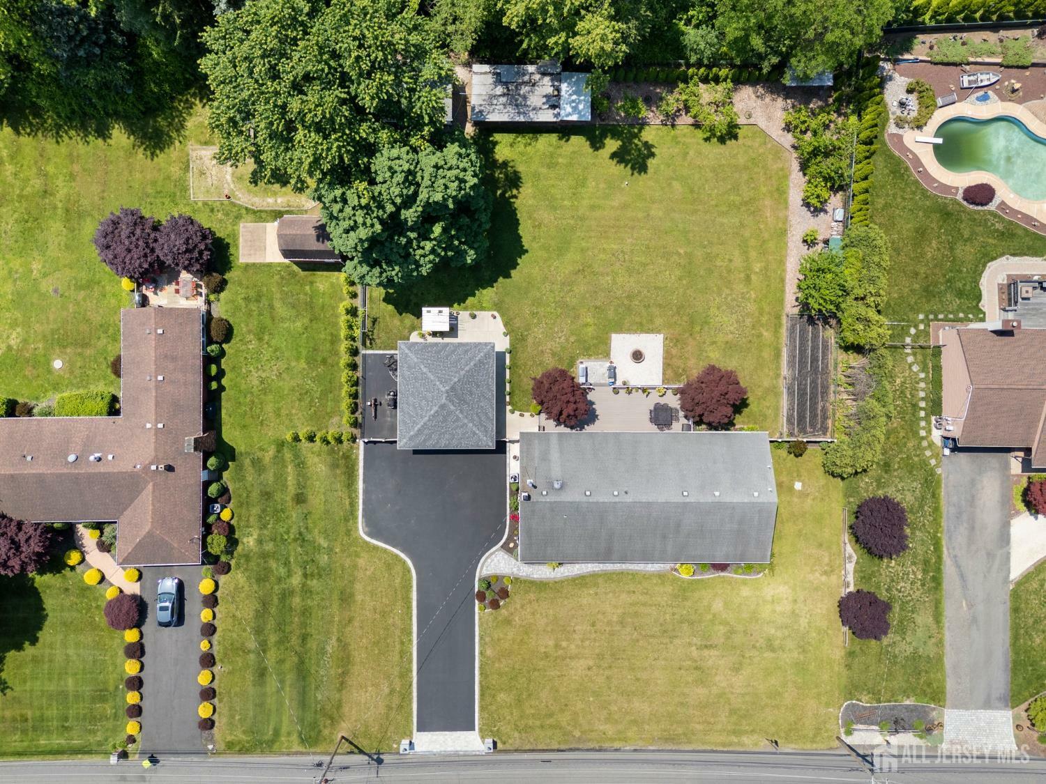 197 Dey Grove Road  Monroe NJ 08831 photo