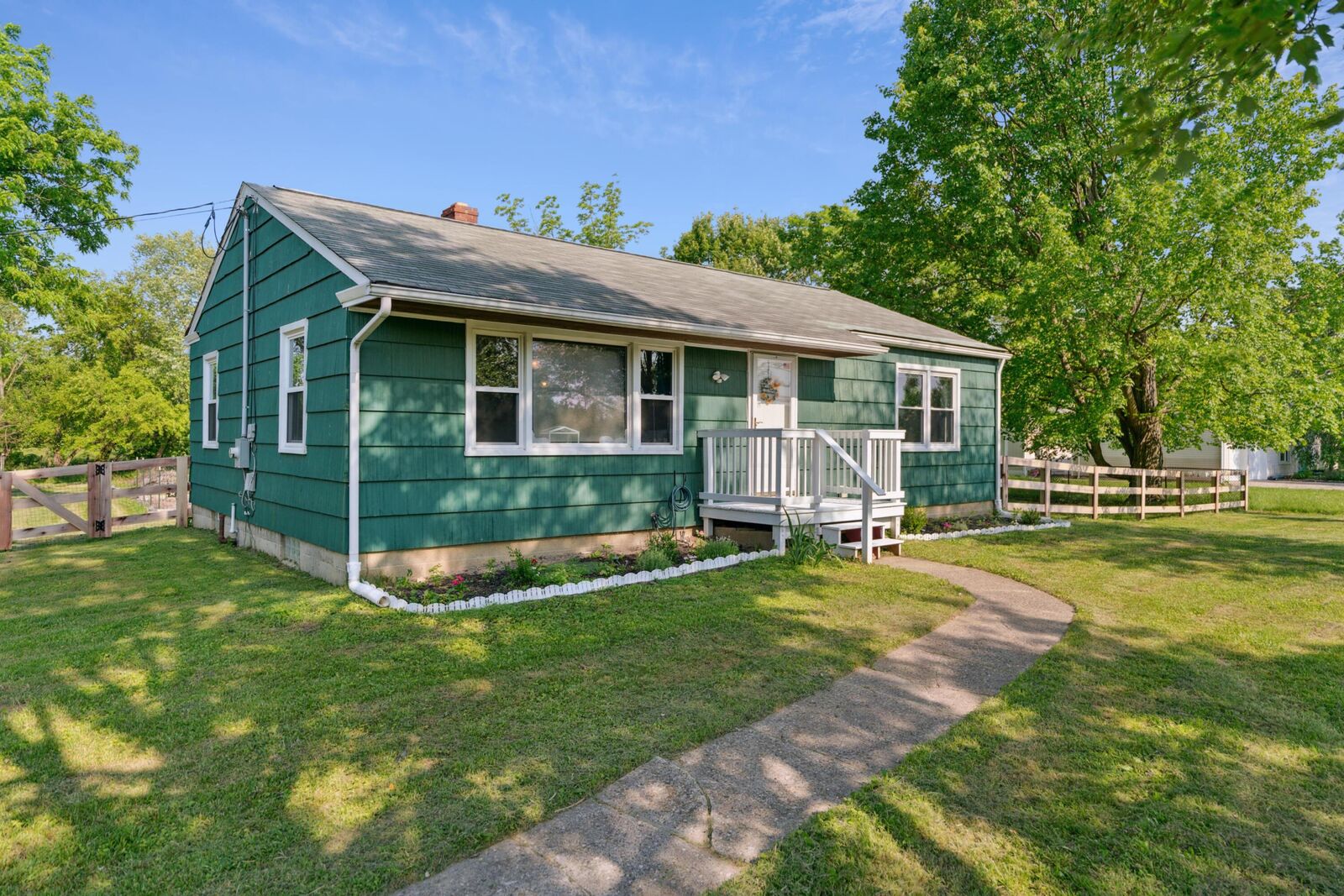 Property Photo: 3720 N Waggoner Road OH 43004