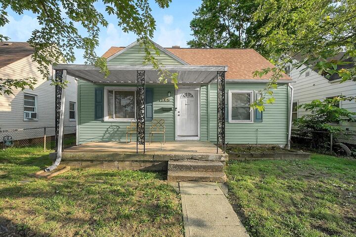 Property Photo:  1265 Duxberry Avenue  OH 43211 