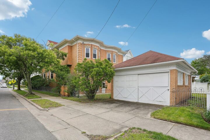 Property Photo:  102 S Derby  NJ 08406 