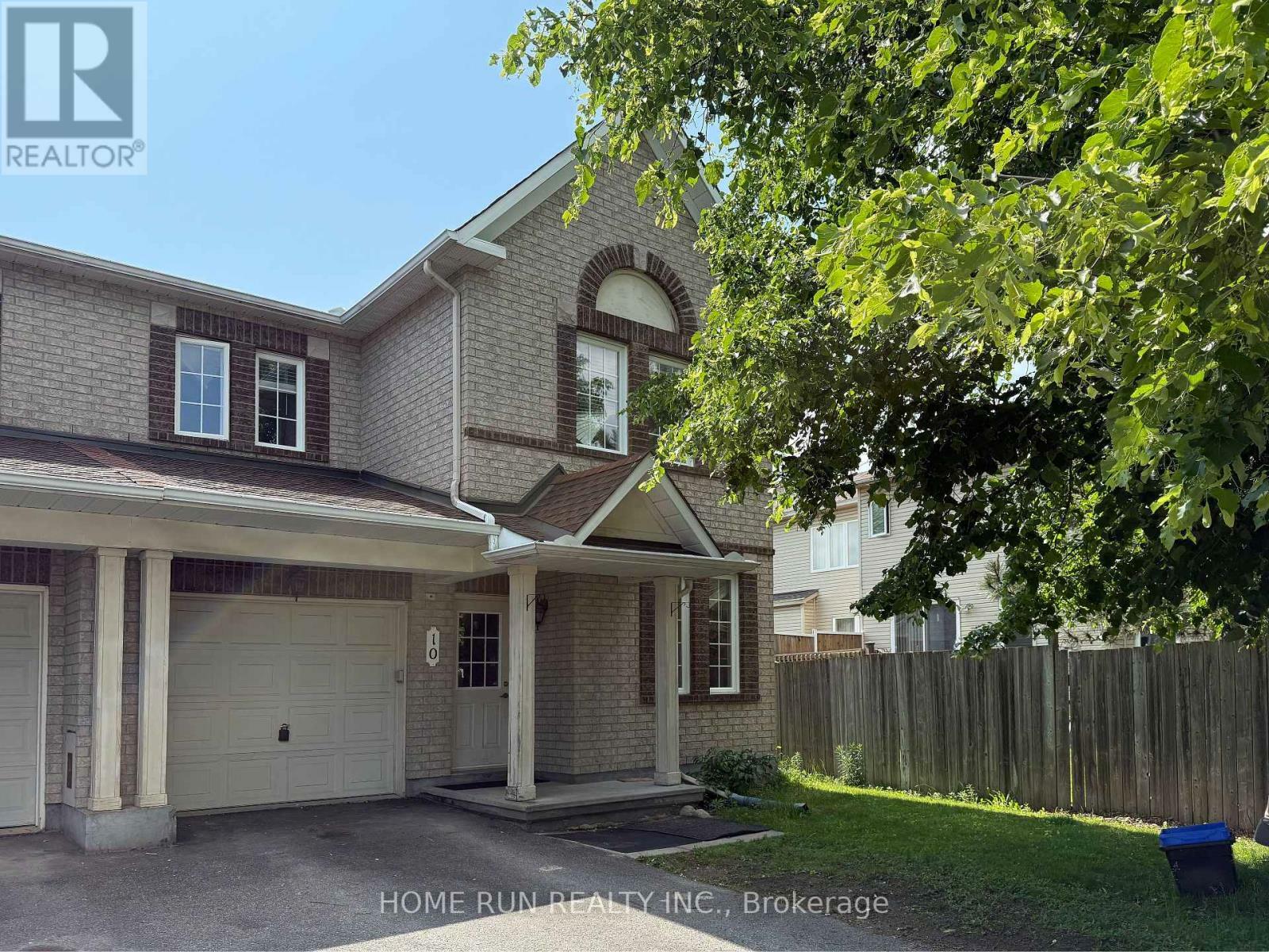 Photo de la propriété: 10 Appledale Drive ON K2J 4W4