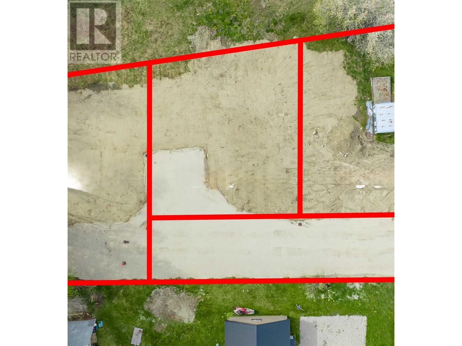 Property Photo:  2-705 Eighth Street East  BC V0E 2S0 