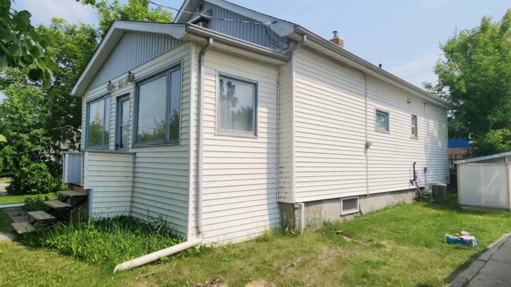 Property Photo: 2204 McDonald Avenue MB R7A 0A8