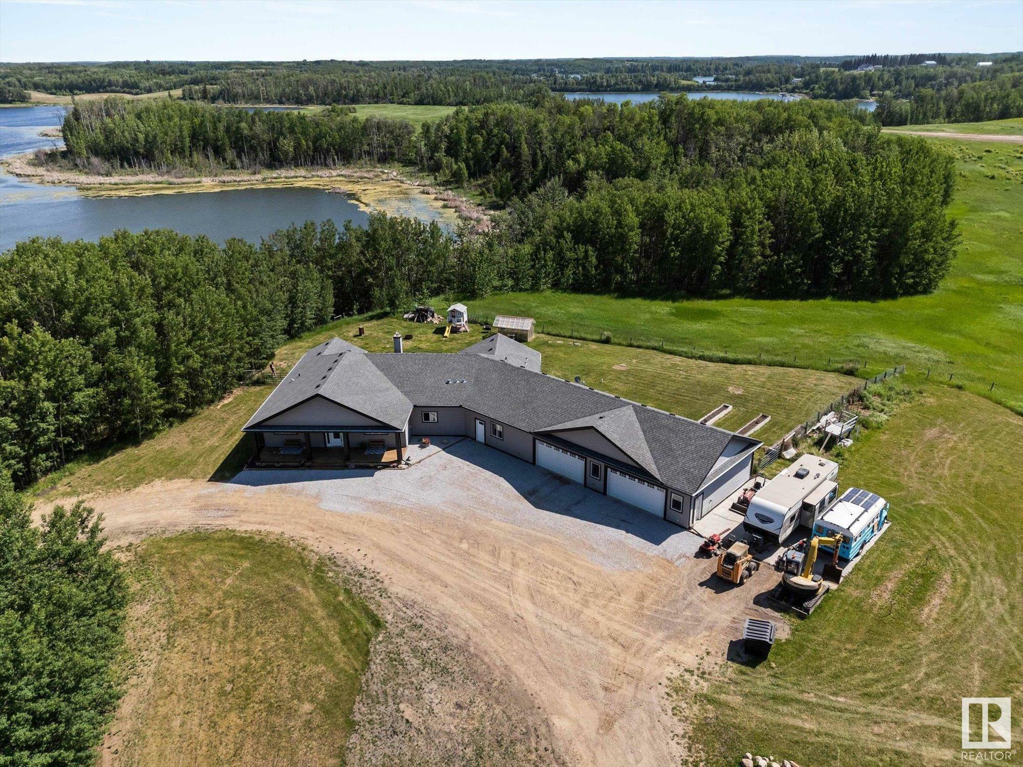 2319 Twp Road 524 21  Rural Parkland County AB T7Y 3M5 photo