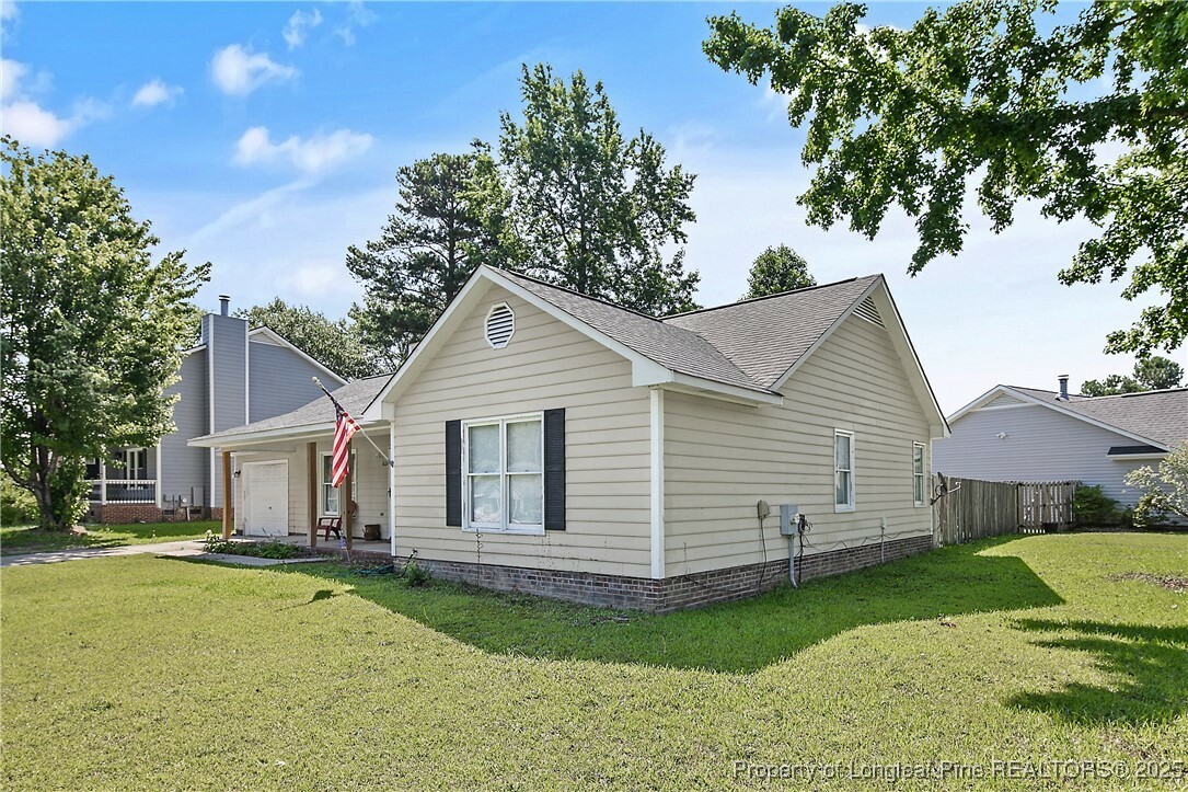 Property Photo: 6221 Hedingham Drive NC 28348