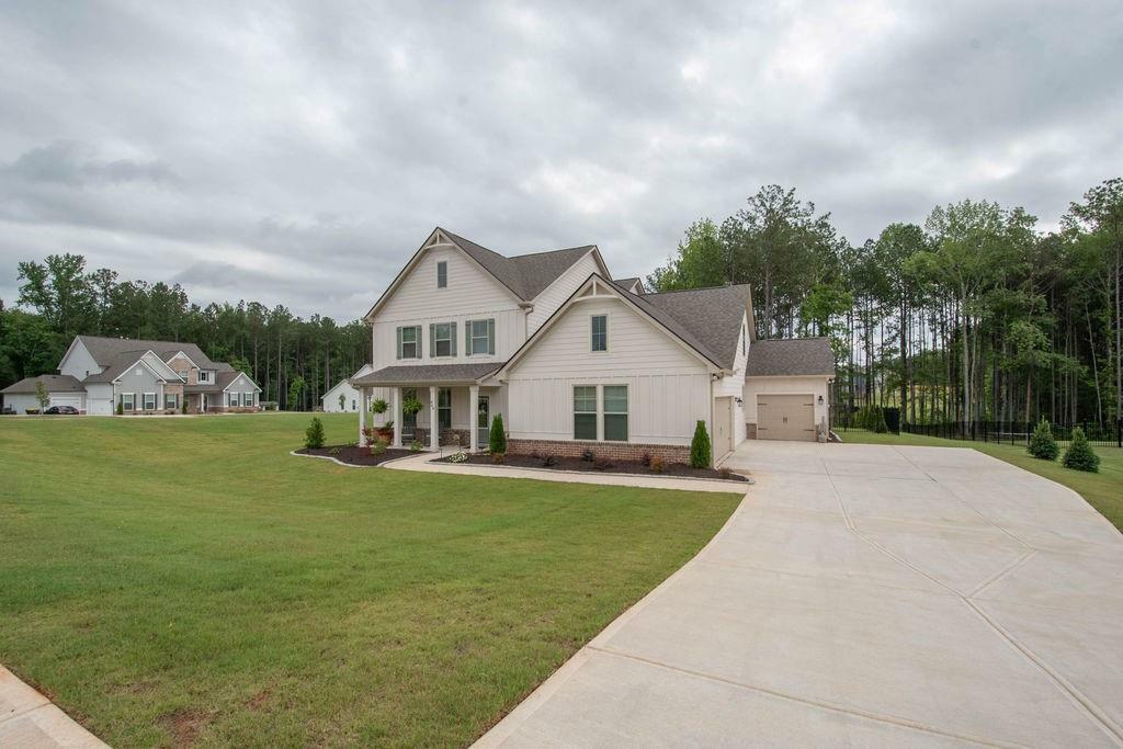 Property Photo: 449 Saddleridge Trail GA 30276