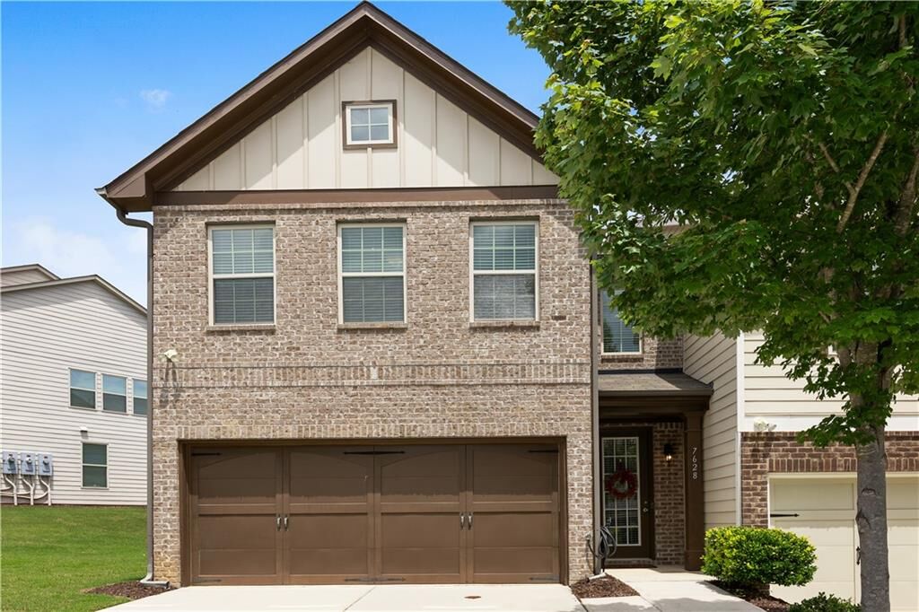 Property Photo: 7628 Summer Berry Lane GA 30038