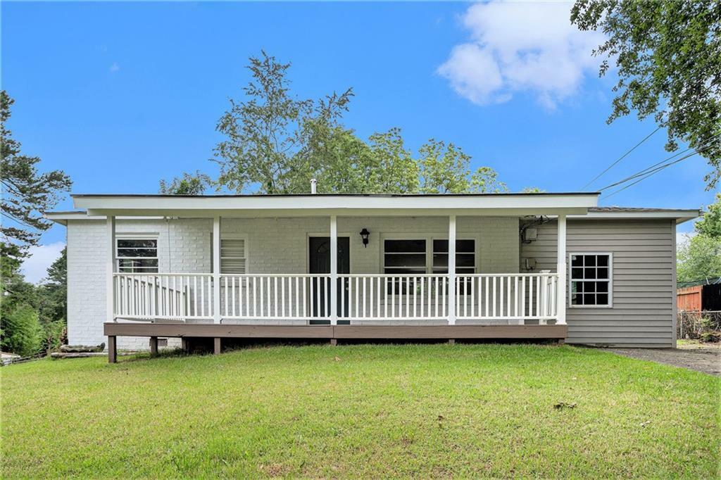 Property Photo: 2621 Walton Way SW GA 30060