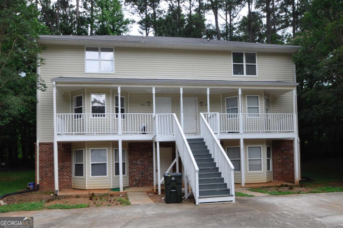Property Photo: 1824 Cedar Shoals Drive GA 30605