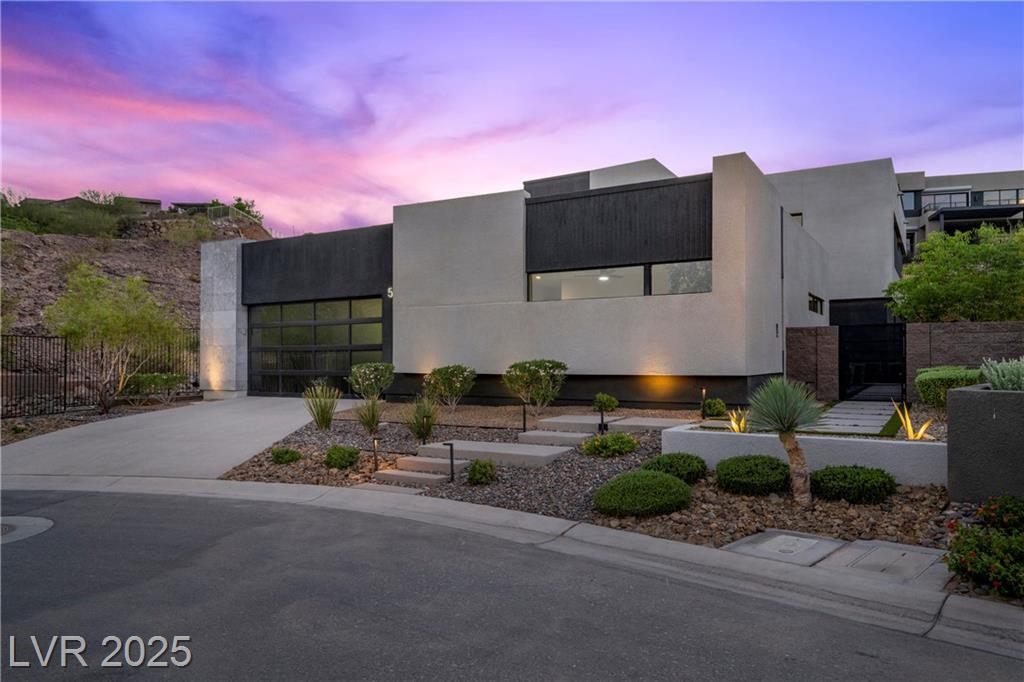 Property Photo:  5 Highland Cove Lane  NV 89011 