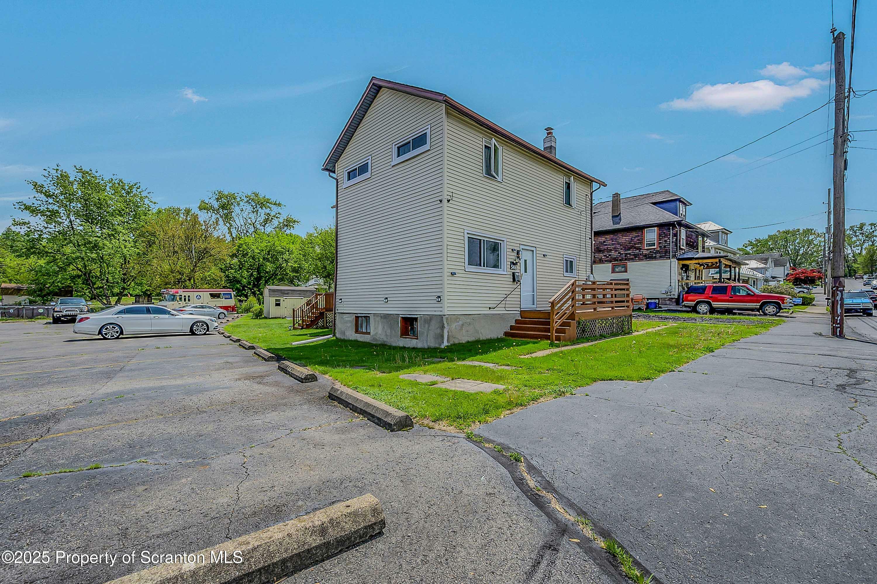 Property Photo: 546 Donnelly Street PA 18642