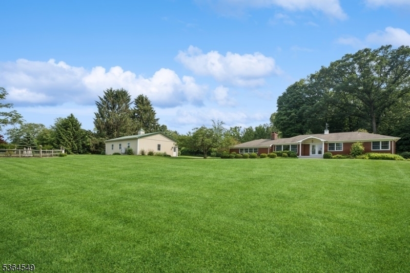 Property Photo: 5 Woodland Rd NJ 08867