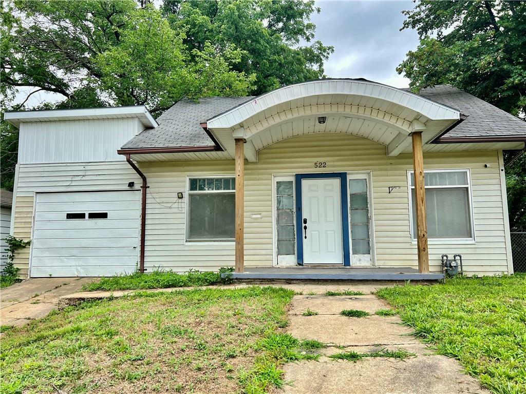 522 S 2nd Street  Independence KS 67301 photo