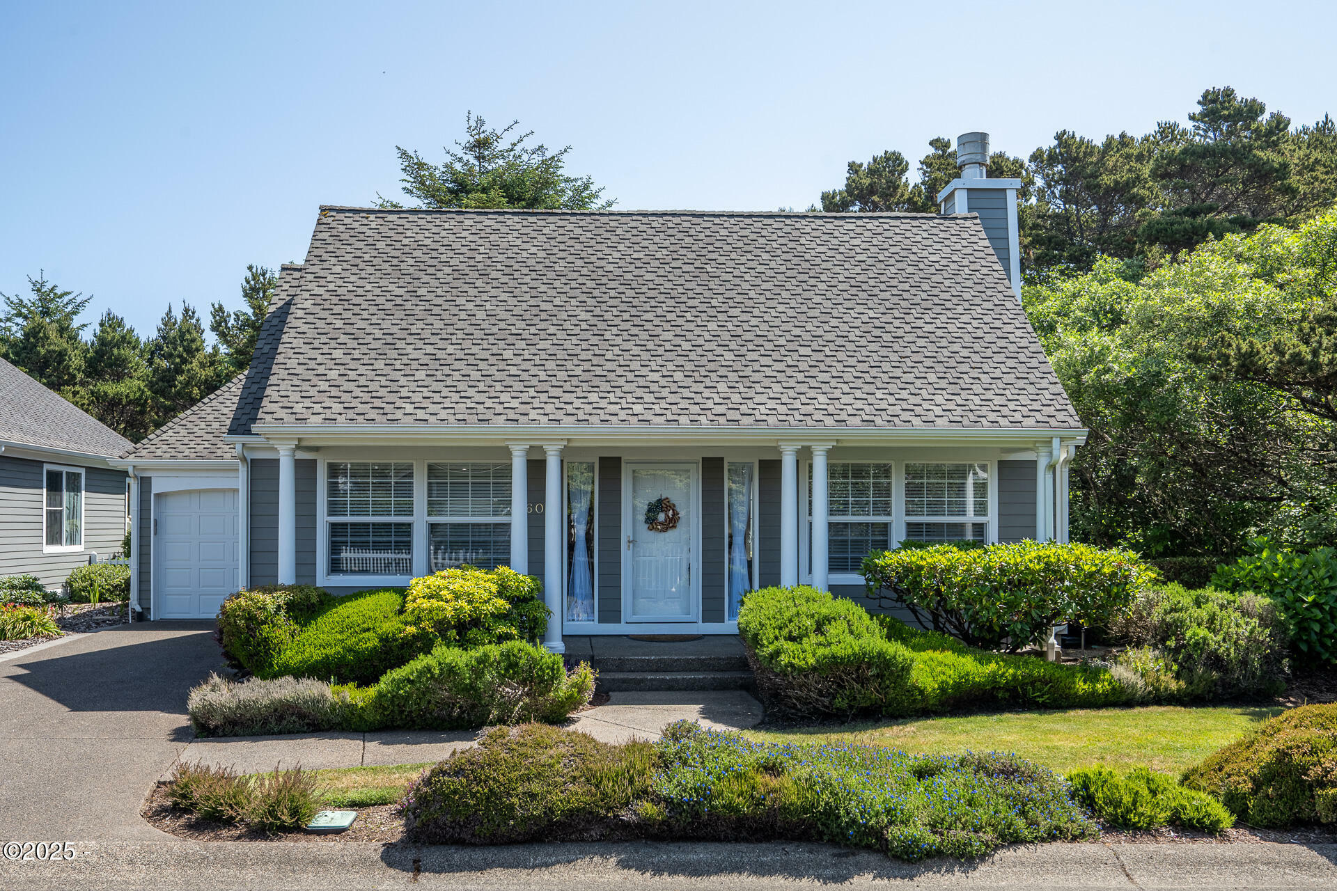 Property Photo: 6015 SW Arbor Drive OR 97366