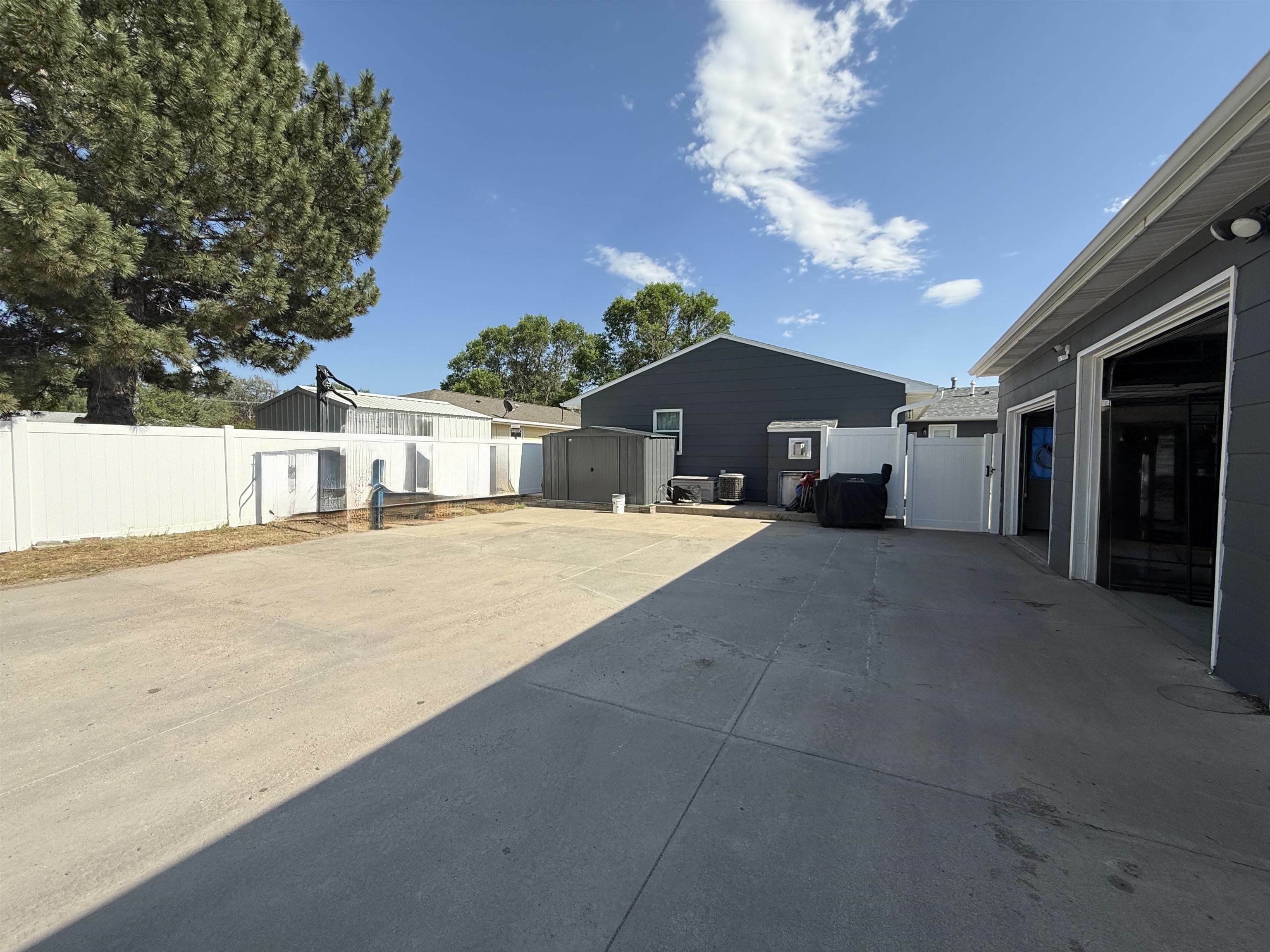 Property Photo:  205 W Grove St  NE 69143 