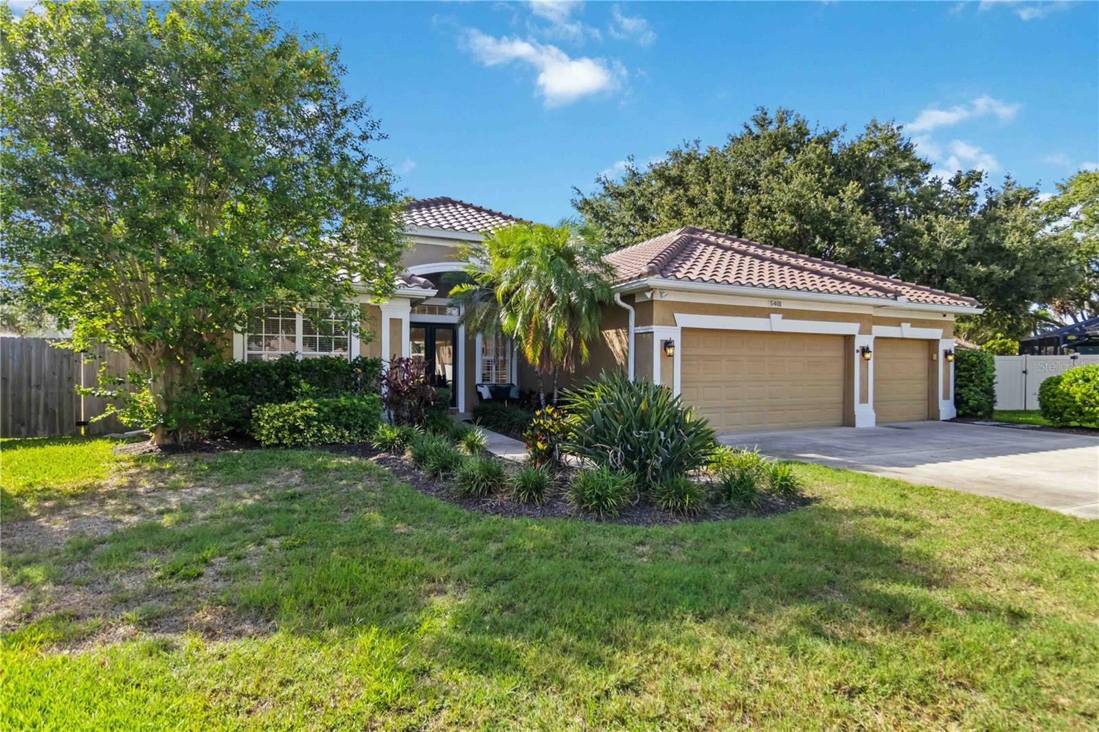 Property Photo: 5401 Oak Grove Court FL 34233
