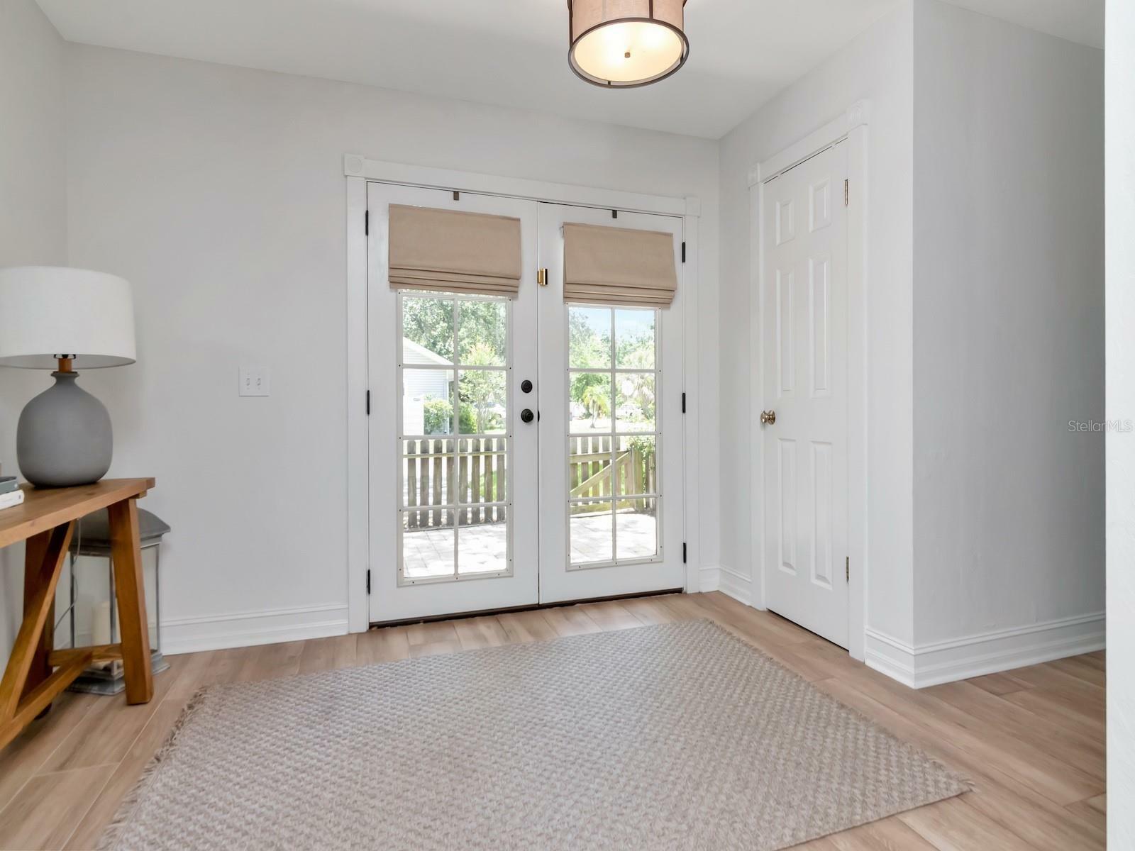 Property Photo: 2822 W Bay Avenue FL 33611