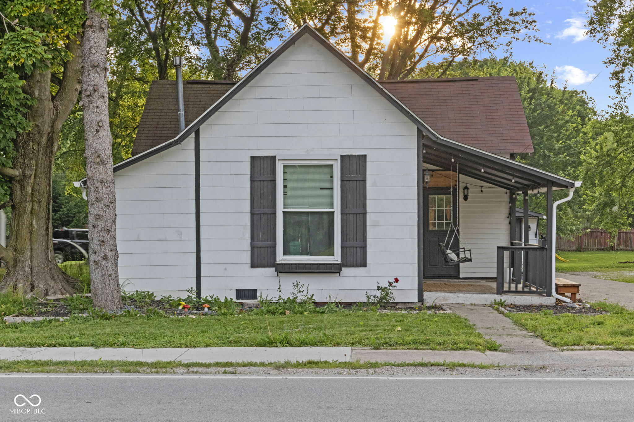 Property Photo: 330 S Green Street IN 46112