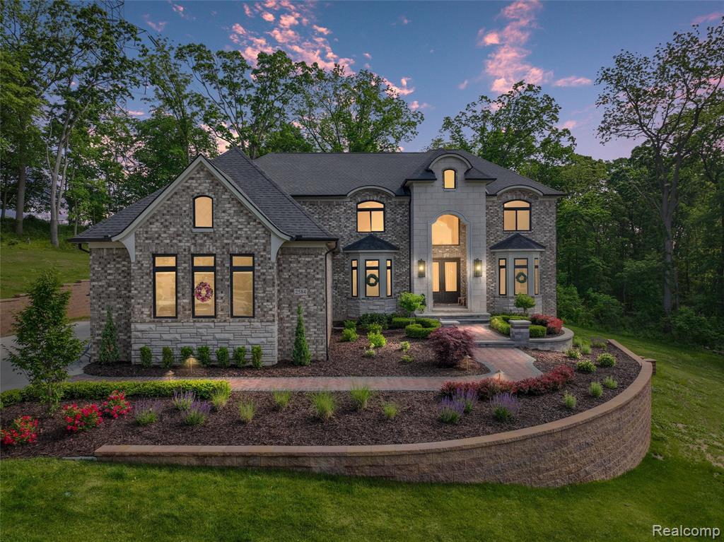 Property Photo: 2584 Heights View Court MI 48306 4948
