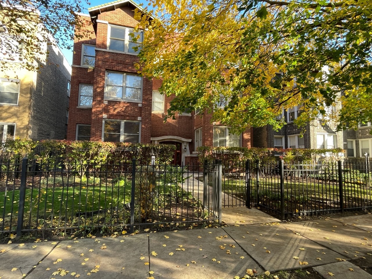 4413 N Malden Street 2S  Chicago IL 60640 photo